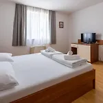 Porto Hotel 3*