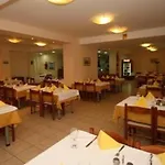 Porto Hotel 3*