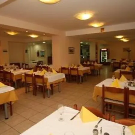 Porto Hotell 3*