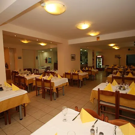 Porto Отель 3*