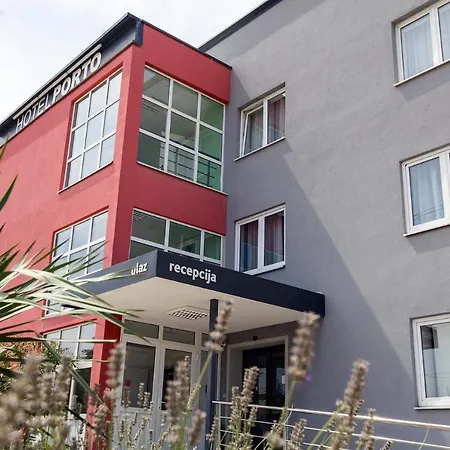 Porto Hotel