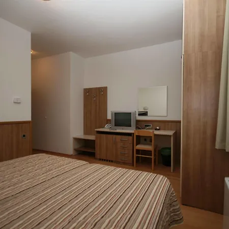 Porto Hotel 3*